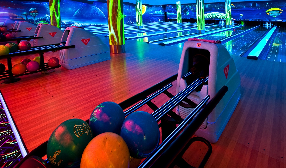 10 Reasons Families Should Go Bowling This Weekend – It’s Fun, Affordable, and Everyone Can Join!